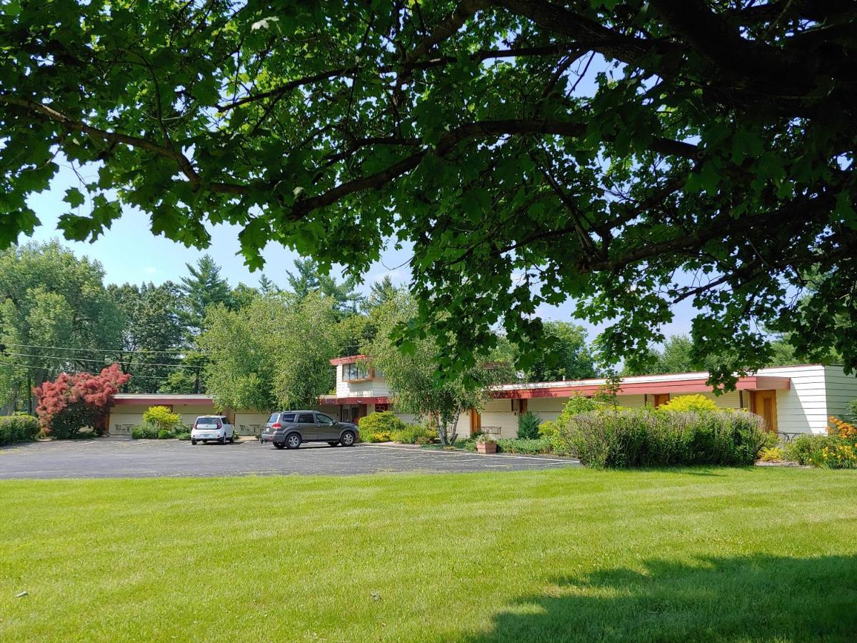 The Usonian Inn Llc Spring Green Esterno foto